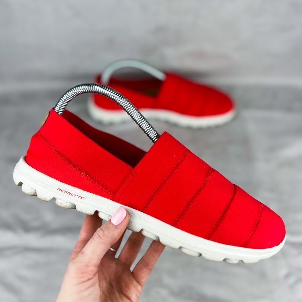 Red Stretchy Banded GOWALK Espadrilles